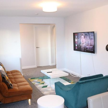 Garland Modern Apartment With Private Garden & Parking Dartford 5 Exterior foto