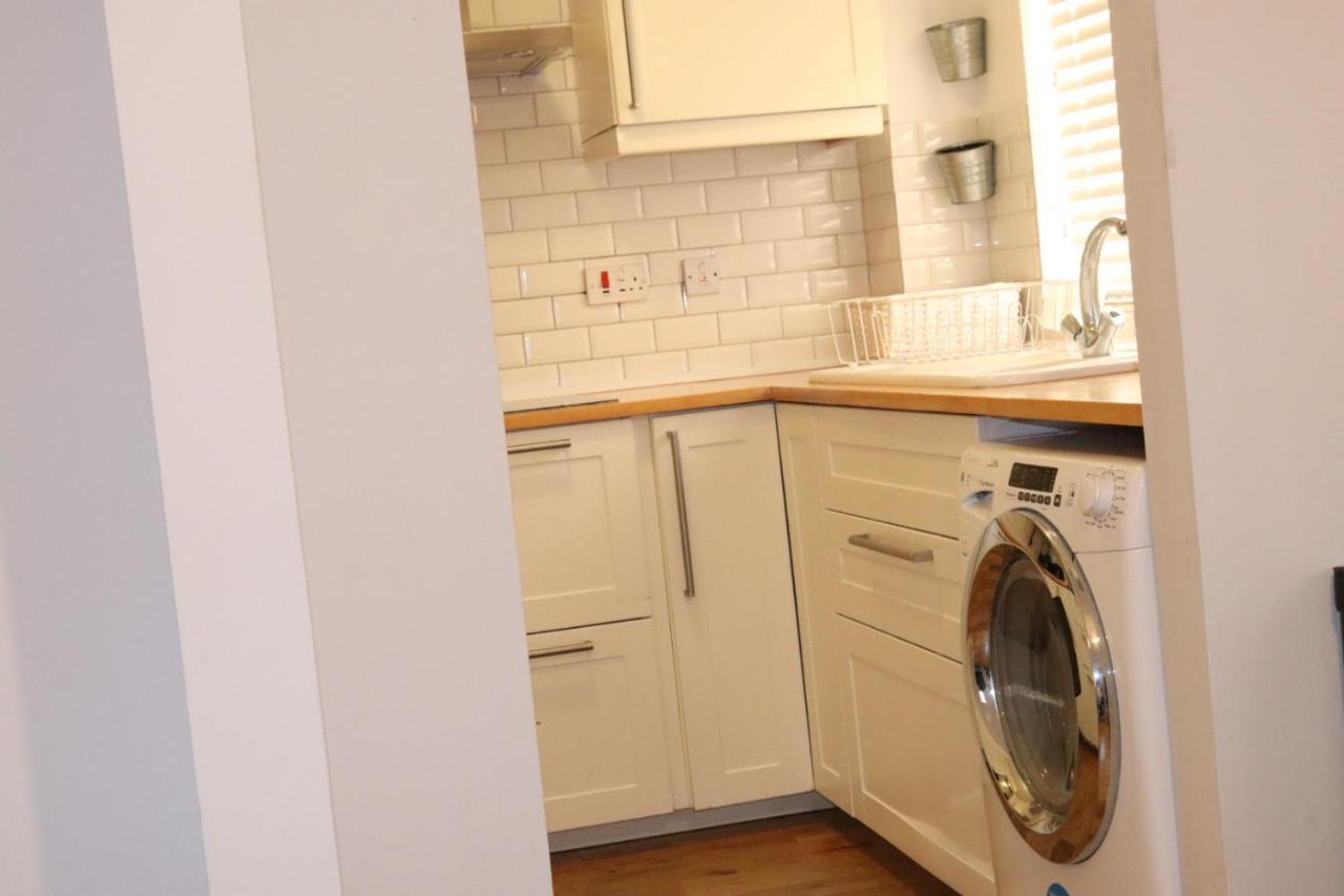 Garland Modern Apartment With Private Garden & Parking Dartford 5 Exterior foto