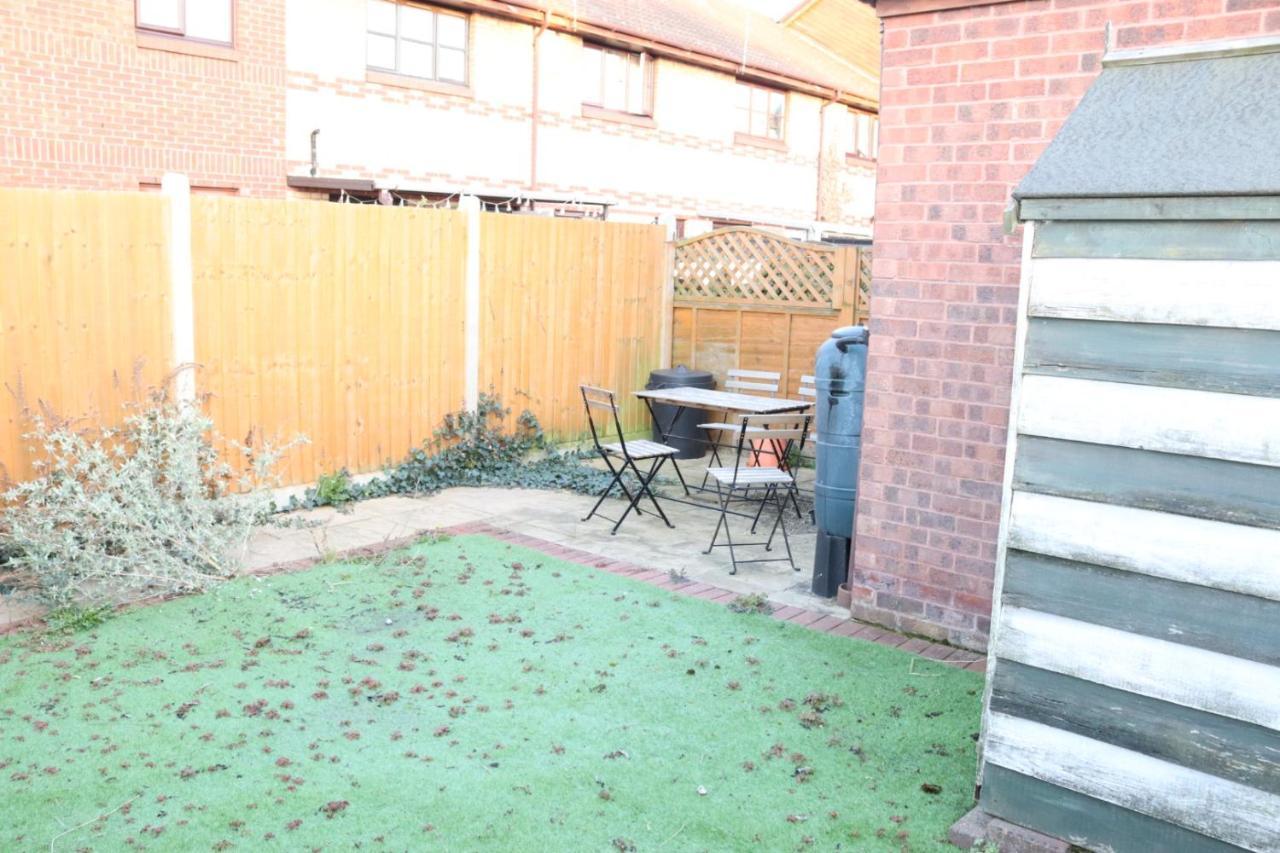 Garland Modern Apartment With Private Garden & Parking Dartford 5 Exterior foto