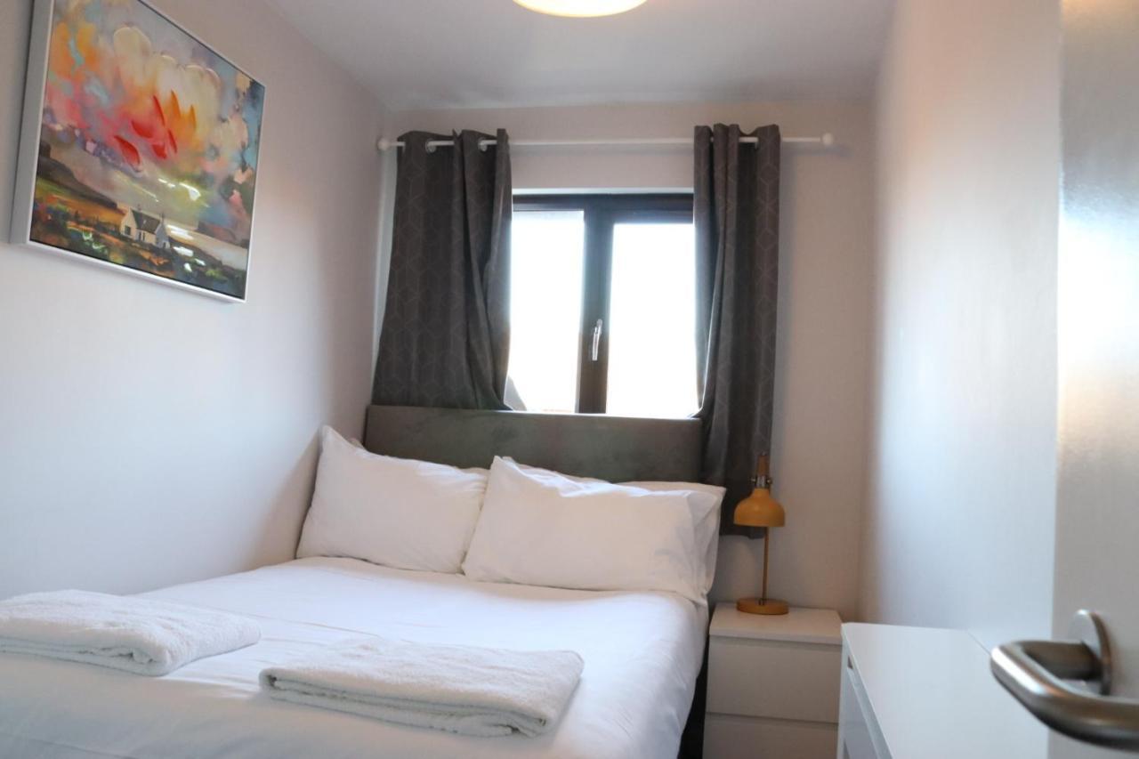Garland Modern Apartment With Private Garden & Parking Dartford 5 Exterior foto