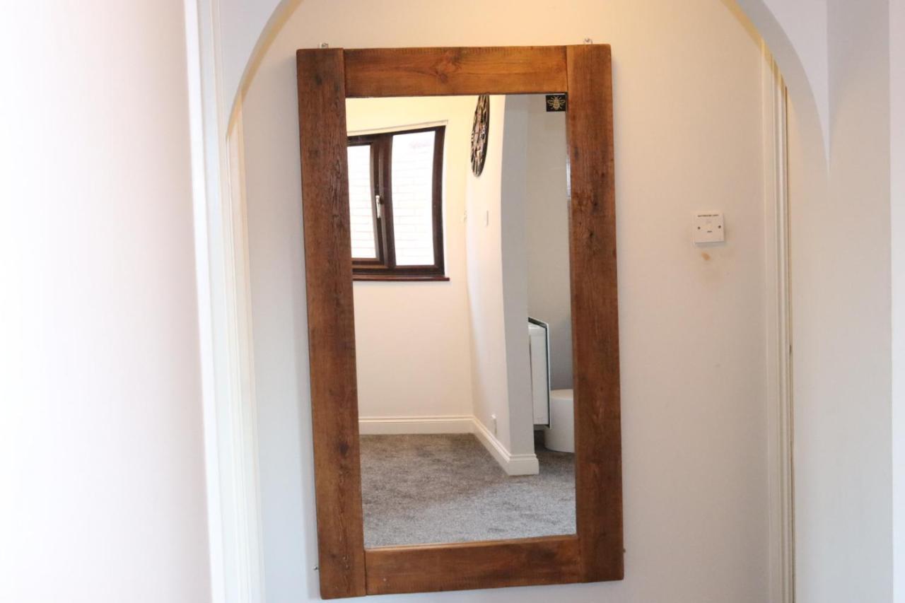 Garland Modern Apartment With Private Garden & Parking Dartford 5 Exterior foto