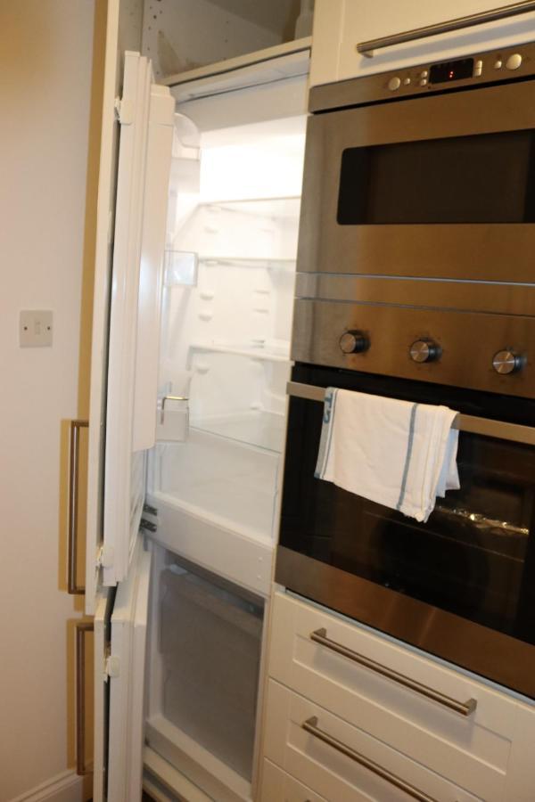 Garland Modern Apartment With Private Garden & Parking Dartford 5 Exterior foto
