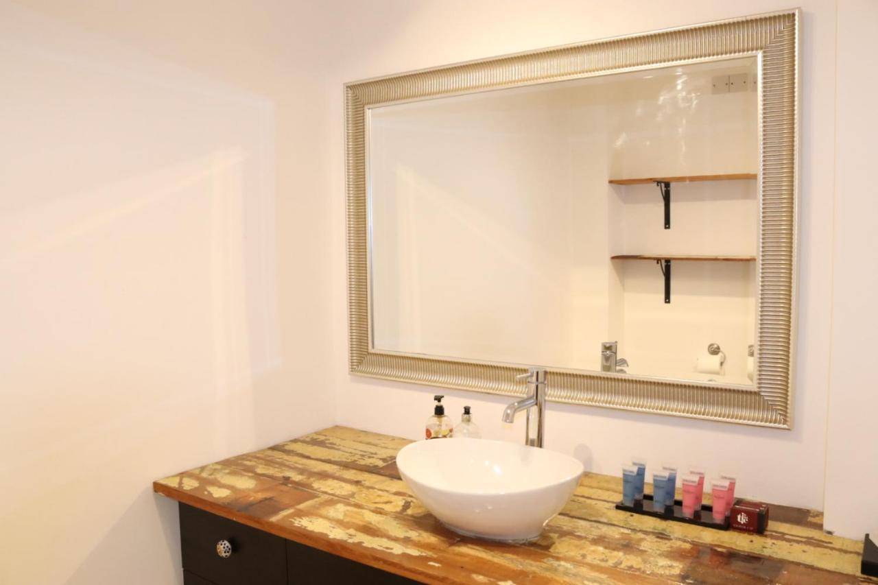 Garland Modern Apartment With Private Garden & Parking Dartford 5 Exterior foto