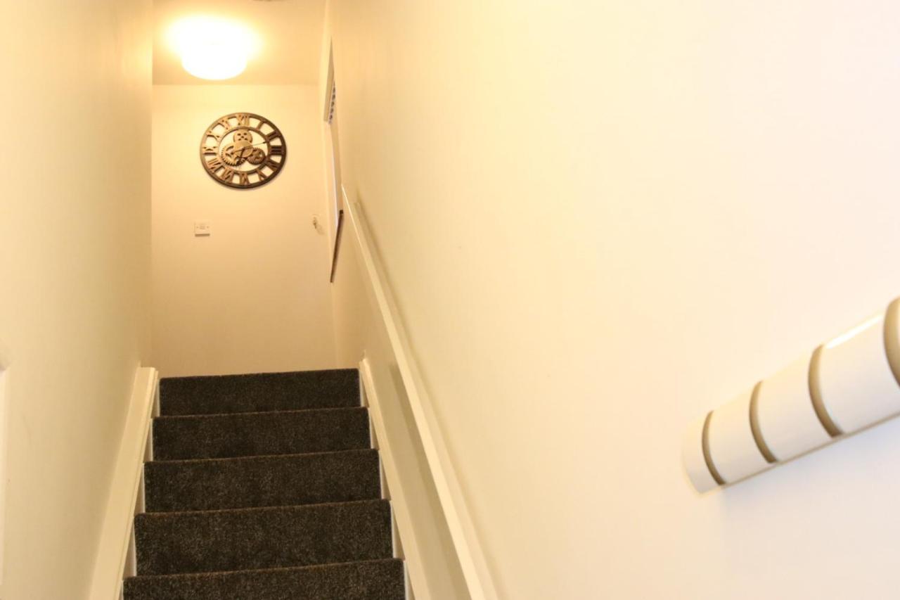 Garland Modern Apartment With Private Garden & Parking Dartford 5 Exterior foto