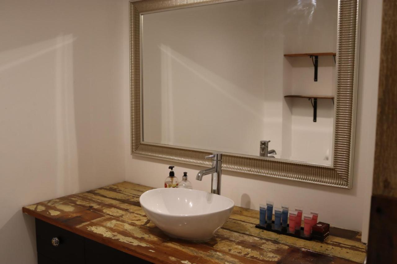 Garland Modern Apartment With Private Garden & Parking Dartford 5 Exterior foto