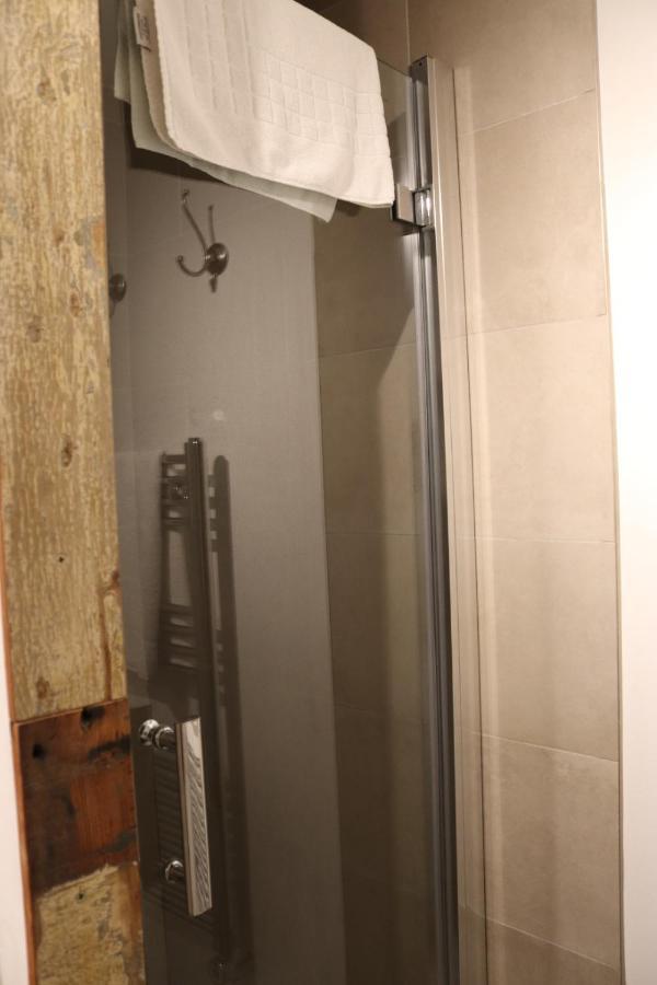 Garland Modern Apartment With Private Garden & Parking Dartford 5 Exterior foto
