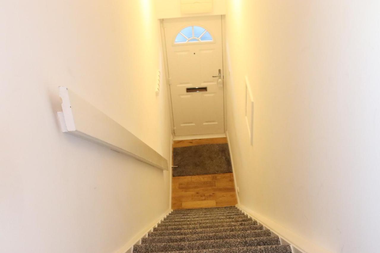 Garland Modern Apartment With Private Garden & Parking Dartford 5 Exterior foto