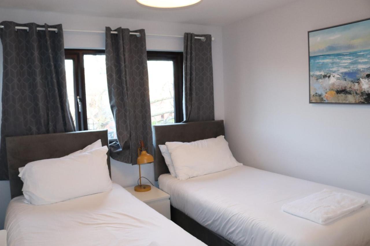 Garland Modern Apartment With Private Garden & Parking Dartford 5 Exterior foto